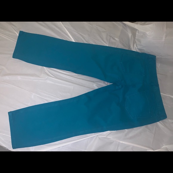 Jeans - Picture 3 of 3